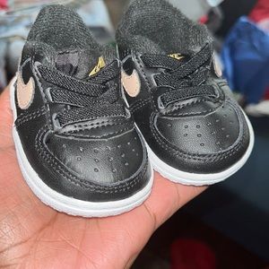 Infant AIR FORCE 1